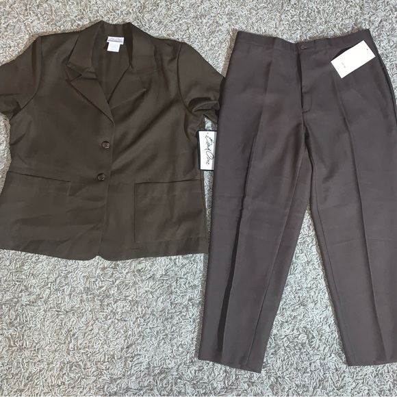 Vintage Womens Bend Over By Levi’s Short Sleeve Pant Suit Brown Size 18P/ Large - Picture 14 of 16